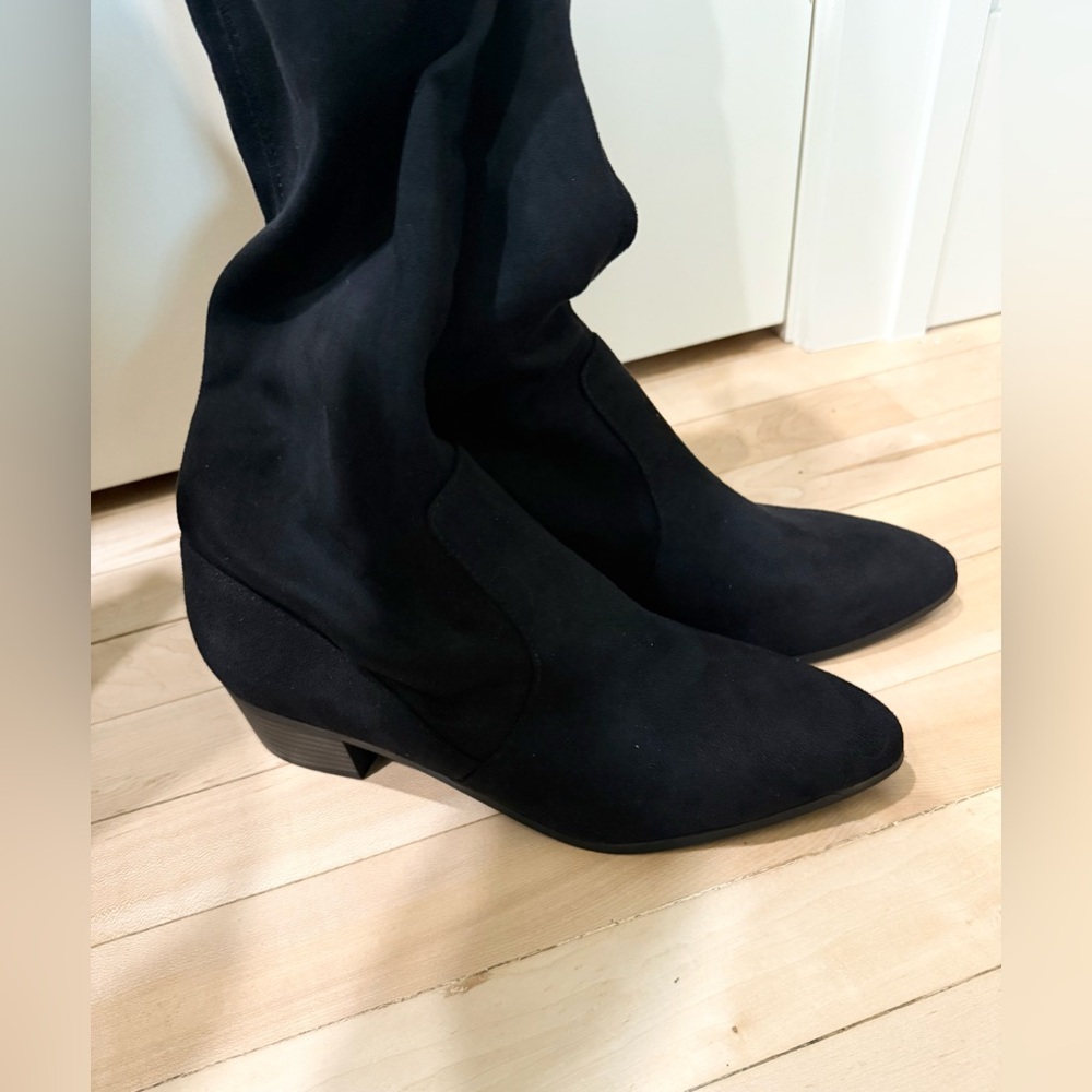 Elegant Black Women's Boots
